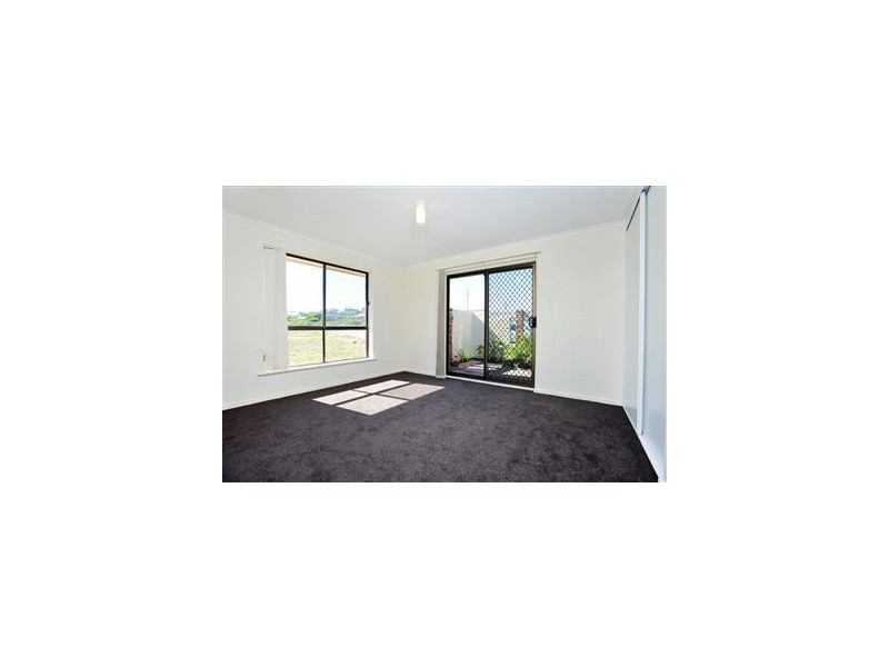 14 Beach Road, Goolwa Beach SA 5214