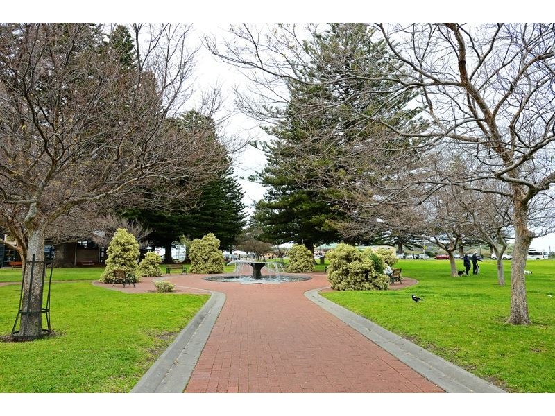 2/14-16 Crozier Road, Victor Harbor SA 5211