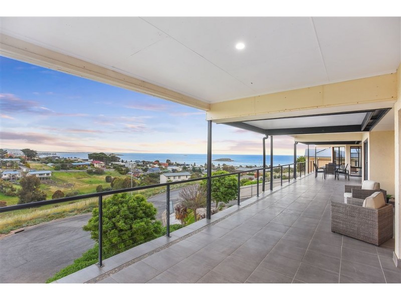 16 Theisenger Court, Encounter Bay SA 5211