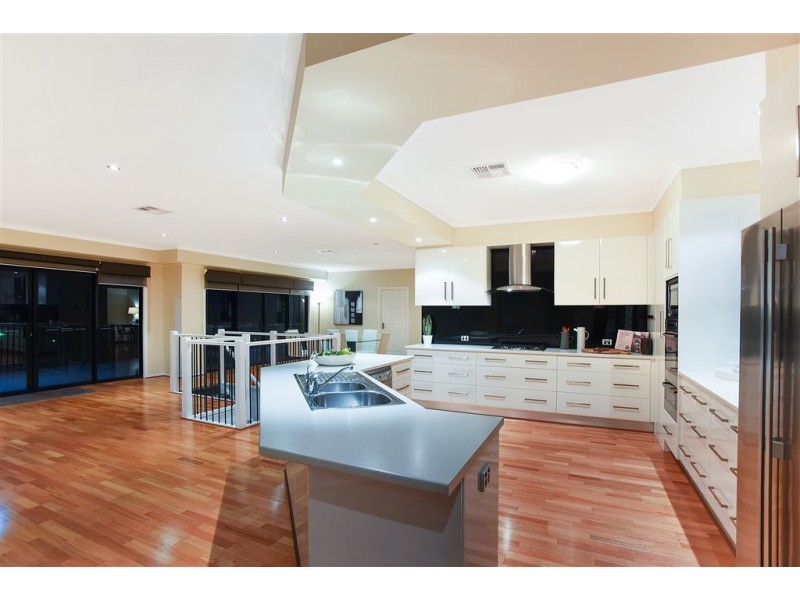 16 Theisenger Court, Encounter Bay SA 5211
