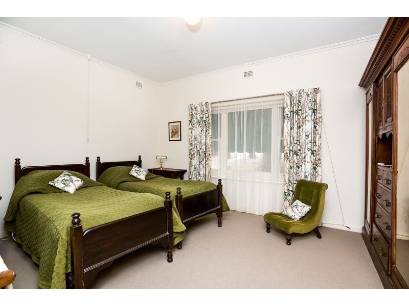10 Field Avenue, Victor Harbor SA 5211