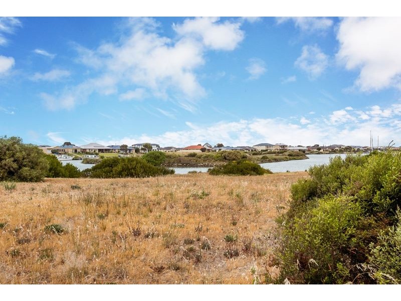 19 Wentworth Parade, Hindmarsh Island SA 5214
