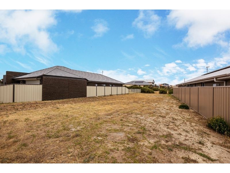 19 Wentworth Parade, Hindmarsh Island SA 5214