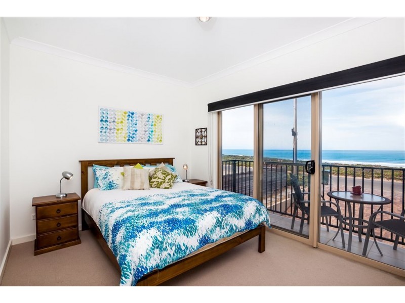 2/106 Surfers Parade, Middleton SA 5213