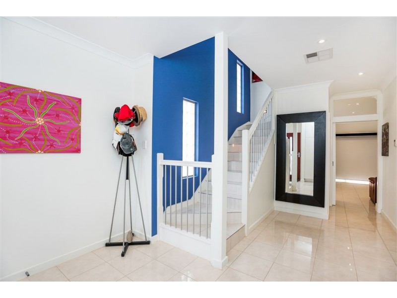 2/106 Surfers Parade, Middleton SA 5213