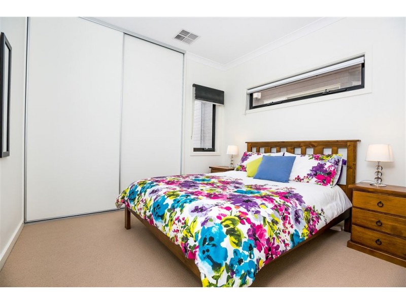 2/106 Surfers Parade, Middleton SA 5213