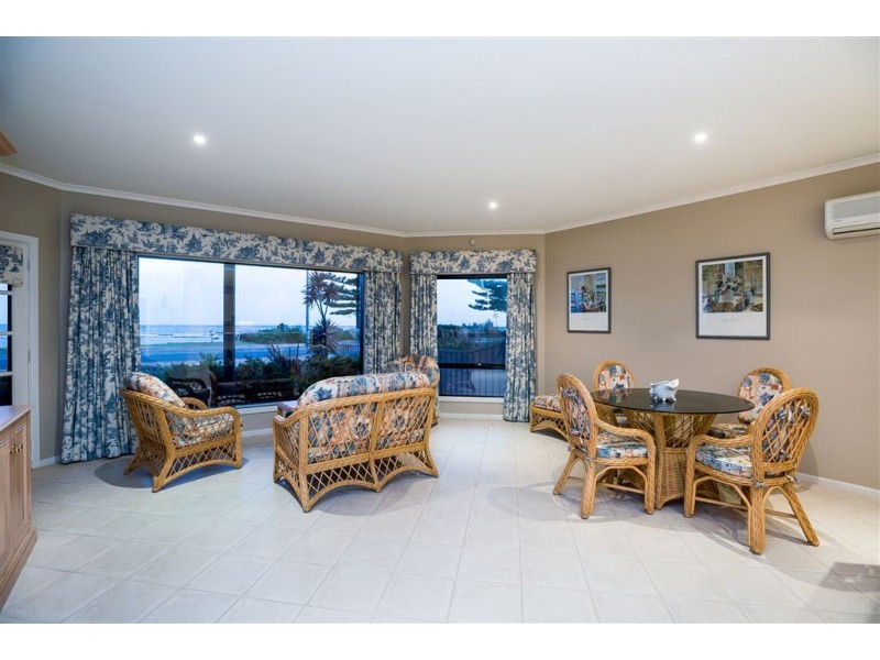 17 Franklin Parade, Encounter Bay SA 5211