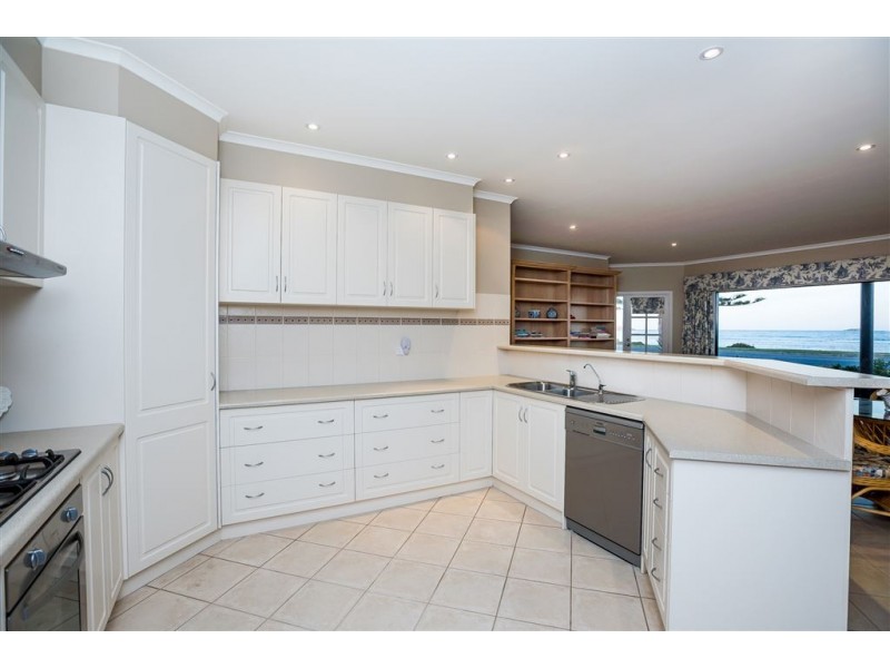 17 Franklin Parade, Encounter Bay SA 5211