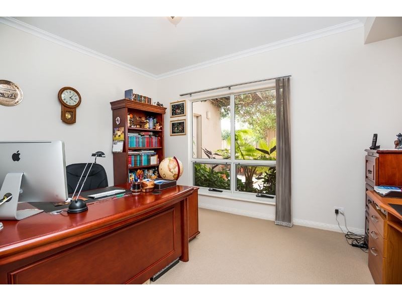 8 Queen Court, Hindmarsh Island SA 5214