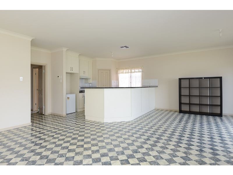 16 Heinicke Ave, Goolwa South SA 5214