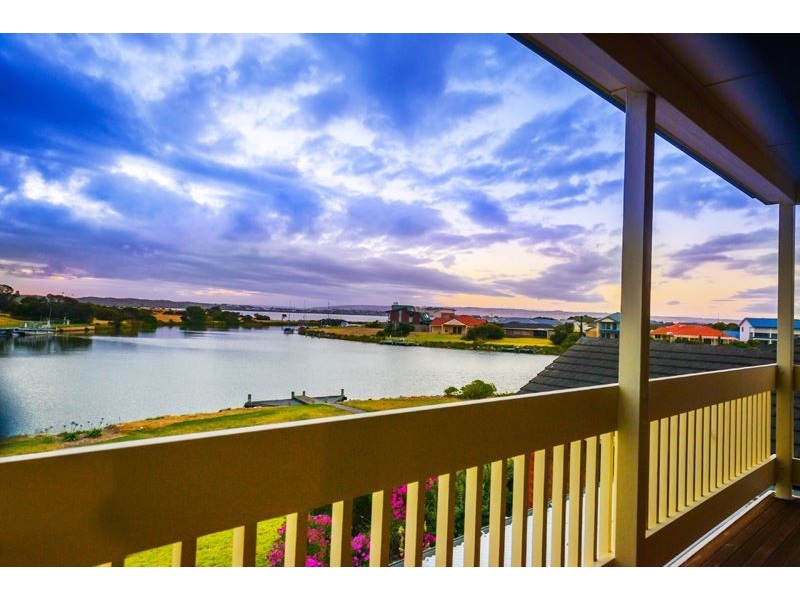 51 Prince Alfred Parade, Hindmarsh Island SA 5214