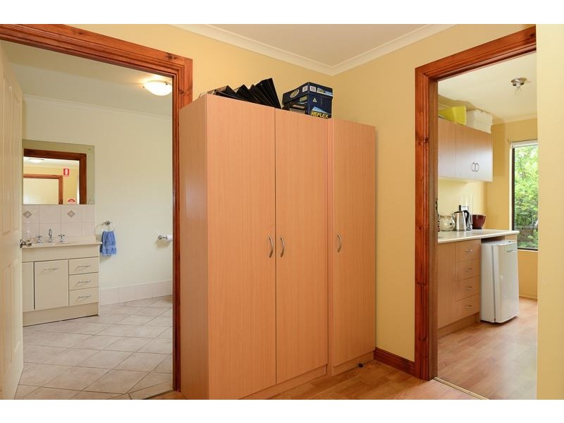 14 Victoria Street, Victor Harbor SA 5211