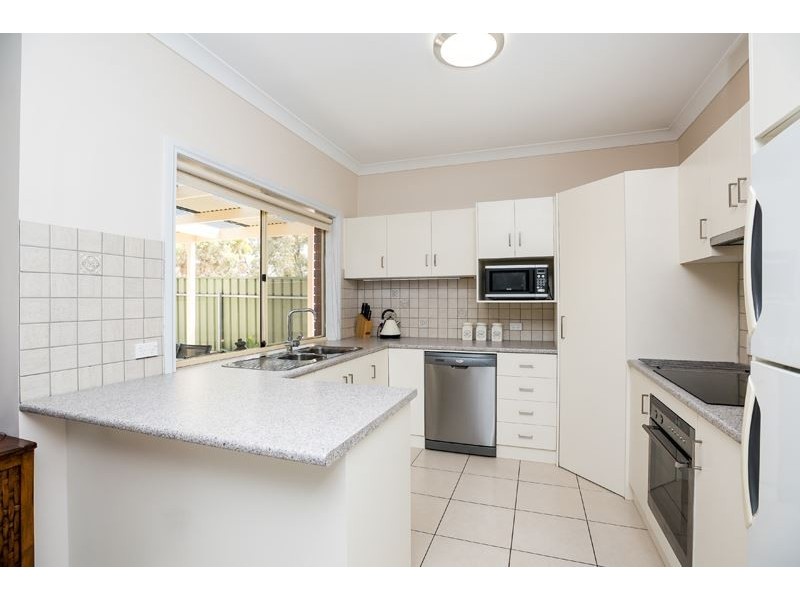 13 Strathmont Drive, Strathalbyn SA 5255