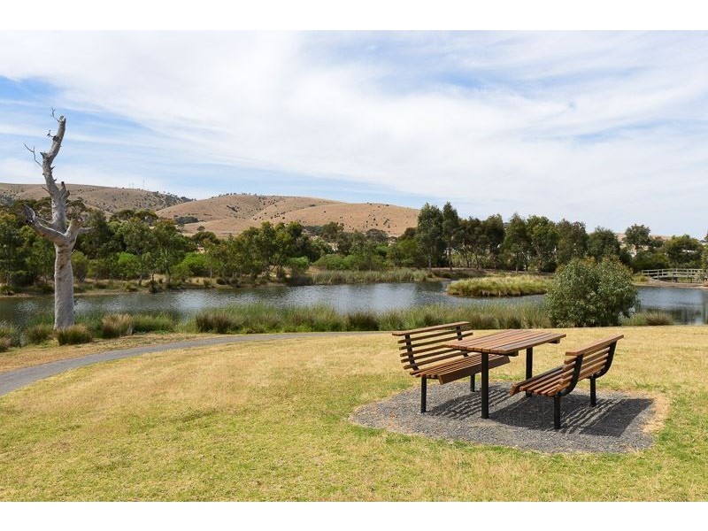 48 Agnes Gillespie Drive, Hayborough SA 5211