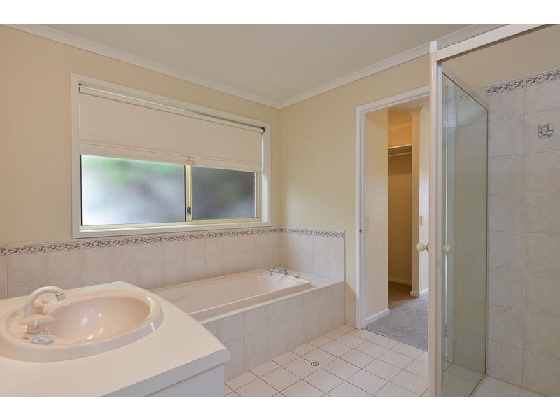 54 Matthew Flinders Drive, Encounter Bay SA 5211