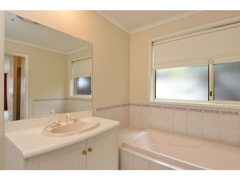 54 Matthew Flinders Drive, Encounter Bay SA 5211