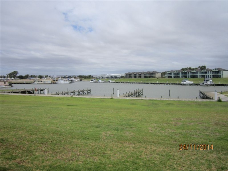 11 Vesta Drive, Hindmarsh Island SA 5214