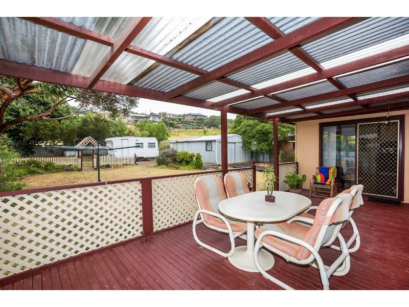 15 Higgins Street, Encounter Bay SA 5211