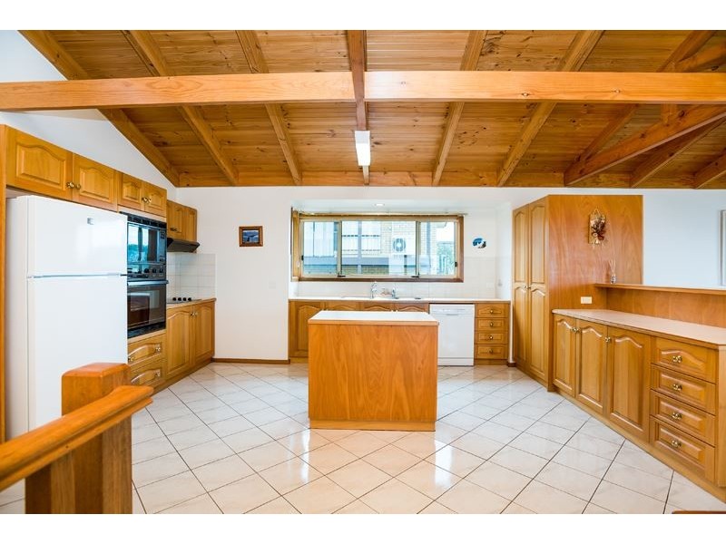 9 England Avenue, Port Elliot SA 5212