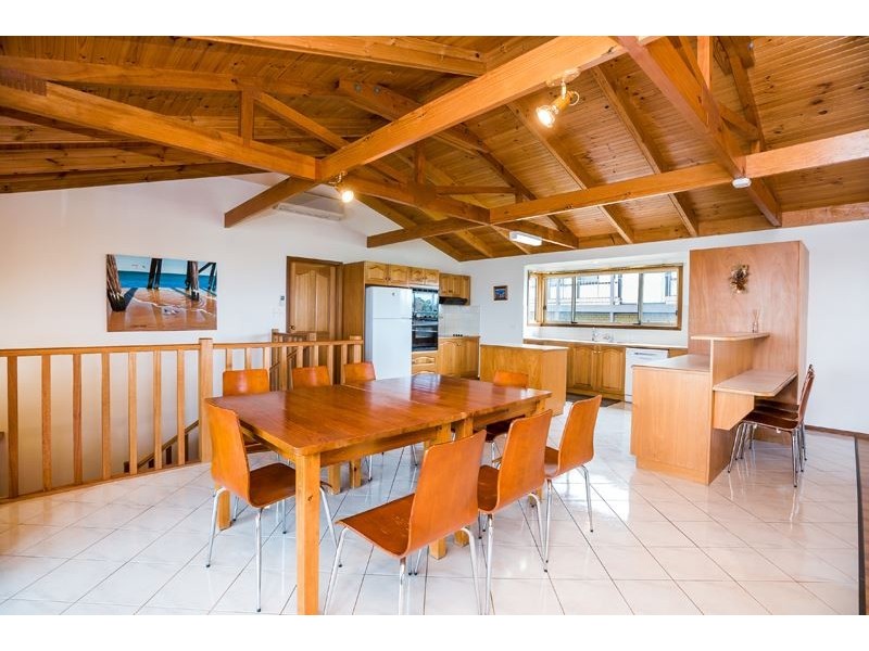 9 England Avenue, Port Elliot SA 5212