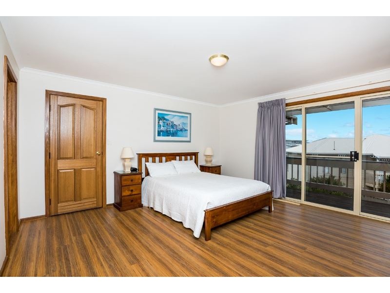 9 England Avenue, Port Elliot SA 5212