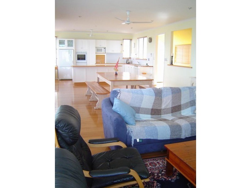 2 Second Avenue, Hayborough SA 5211