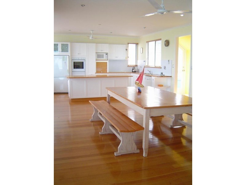 2 Second Avenue, Hayborough SA 5211