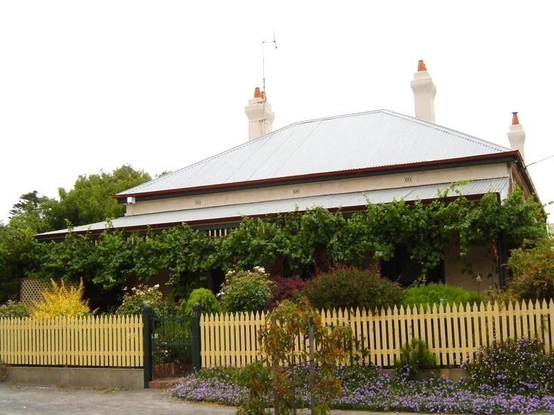 30 Charteris Street, Port Elliot SA 5212