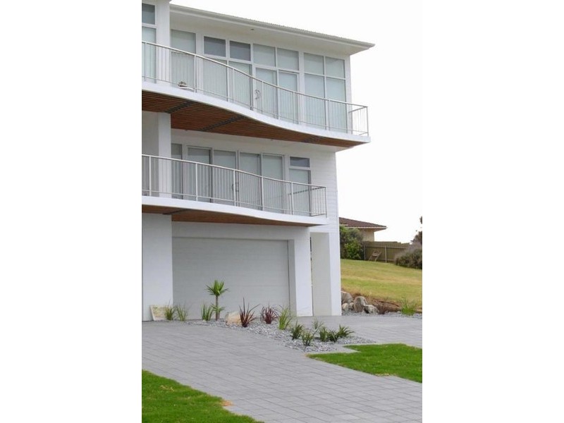 4 Olivers Parade, Hayborough SA 5211