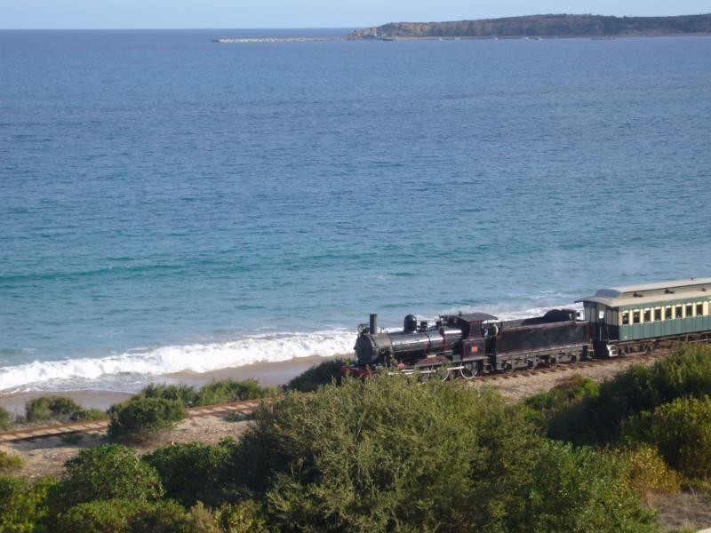 4 Olivers Parade, Hayborough SA 5211