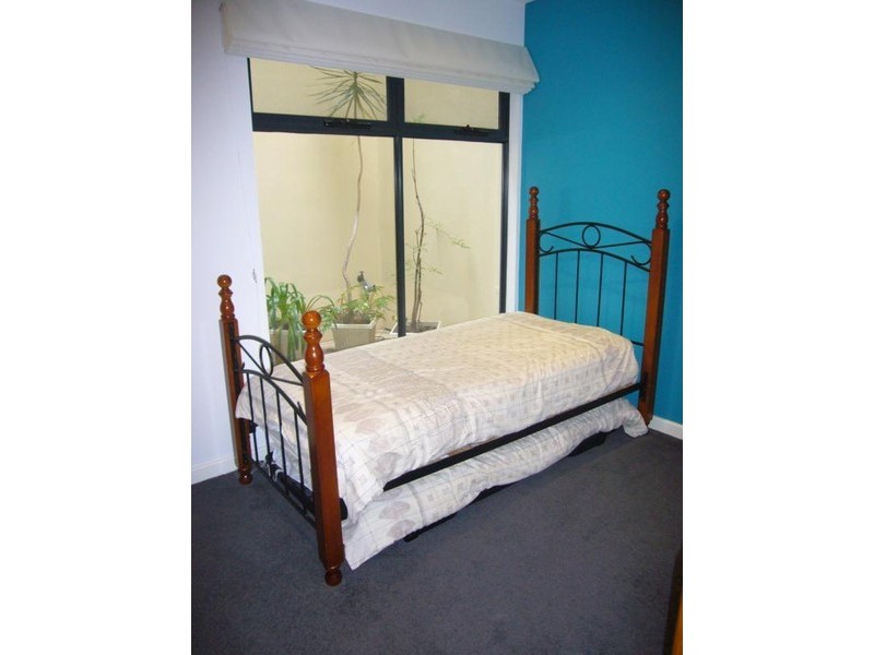 5A Esplanade, Victor Harbor SA 5211