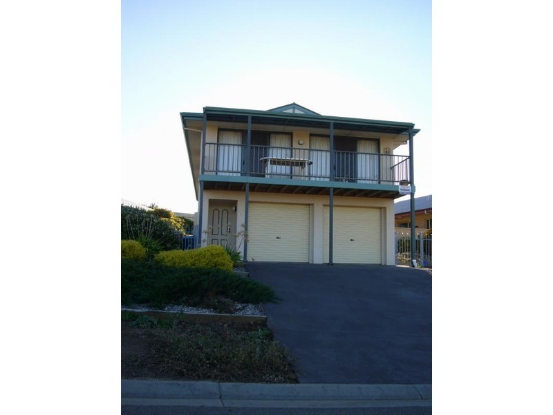 5 Southern Right Crescent, Encounter Bay SA 5211