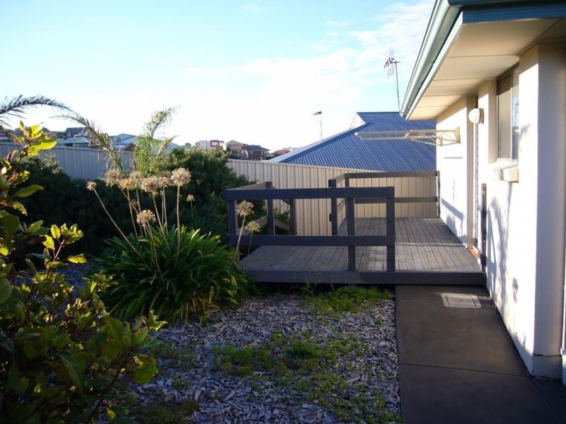 5 Southern Right Crescent, Encounter Bay SA 5211
