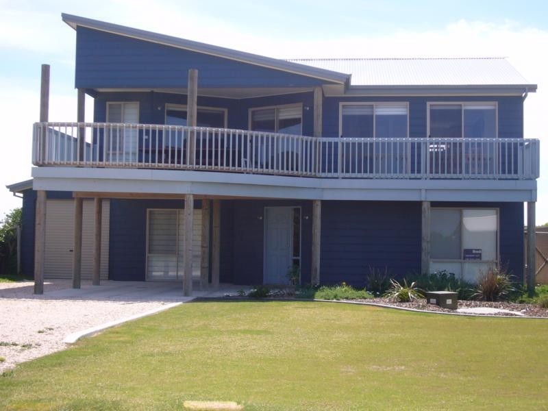 18 Newell Avenue, Middleton SA 5213