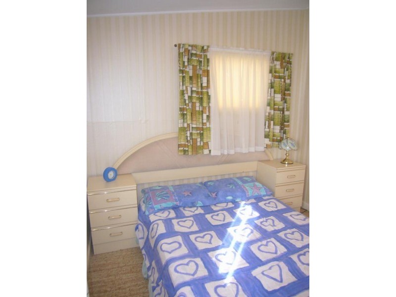 24 Petrel Avenue, Encounter Bay SA 5211