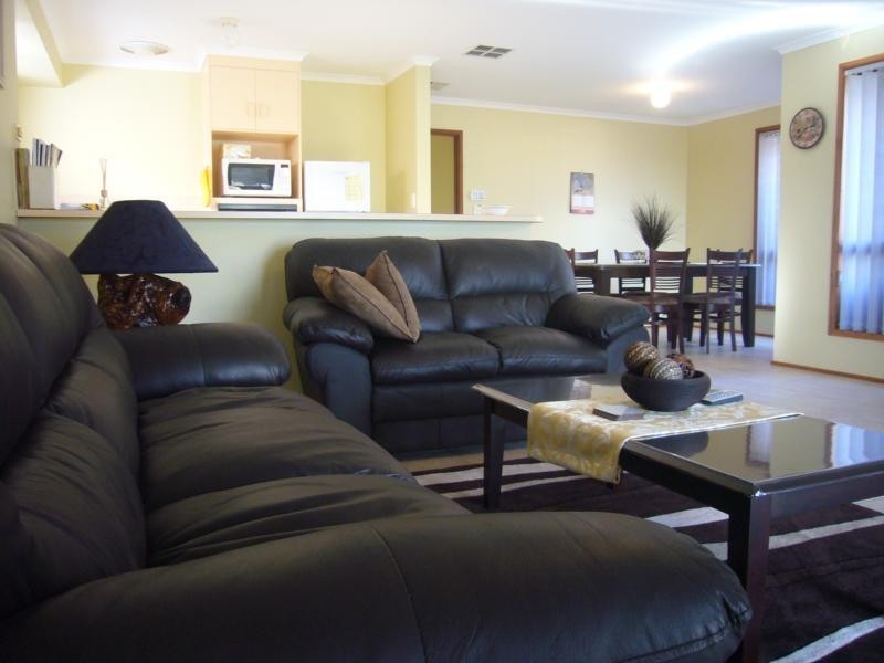 7 Clipper Court, Encounter Bay SA 5211
