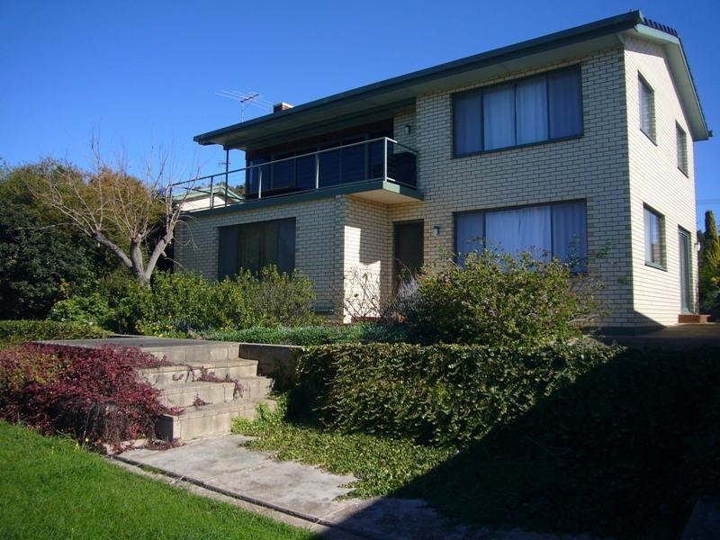 20 Dodson Road, Encounter Bay SA 5211