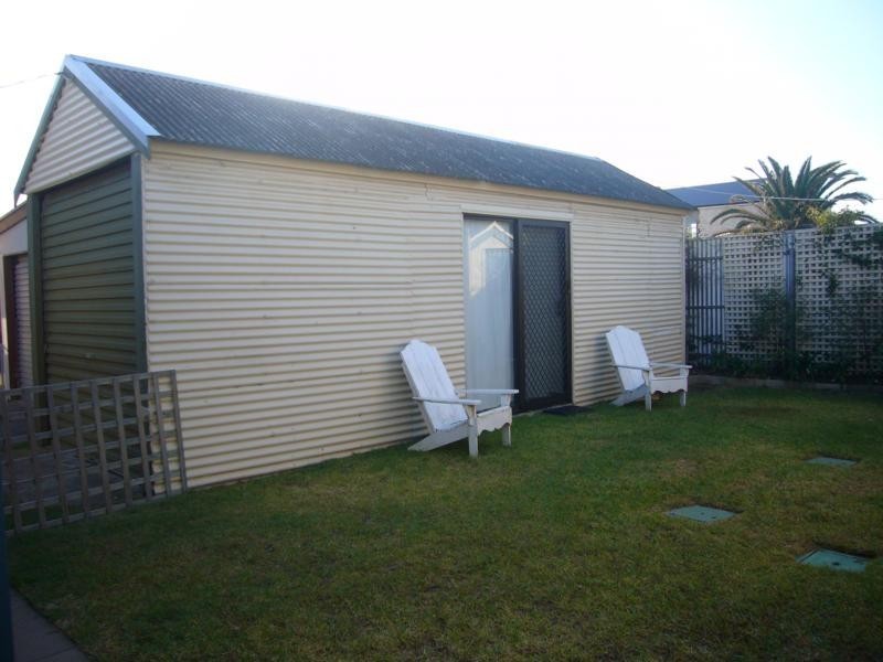 2 MerillI Place, Port Elliot SA 5212