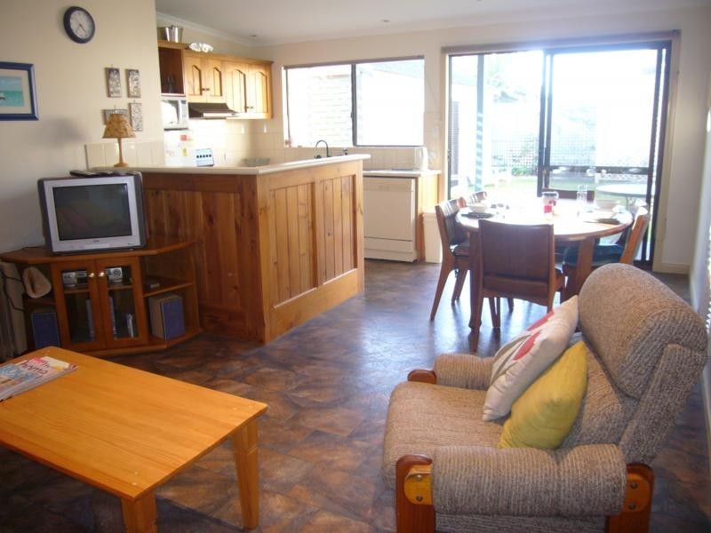 2 MerillI Place, Port Elliot SA 5212