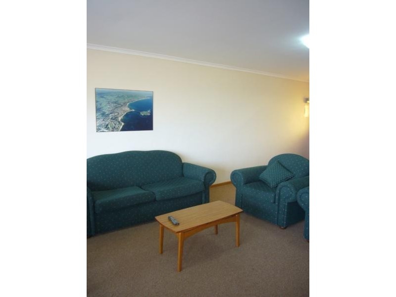 3/27 Esplanade, Victor Harbor SA 5211