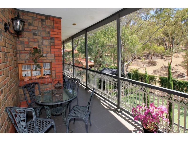 14 Cormorant Ave, Flagstaff Hill SA 5159