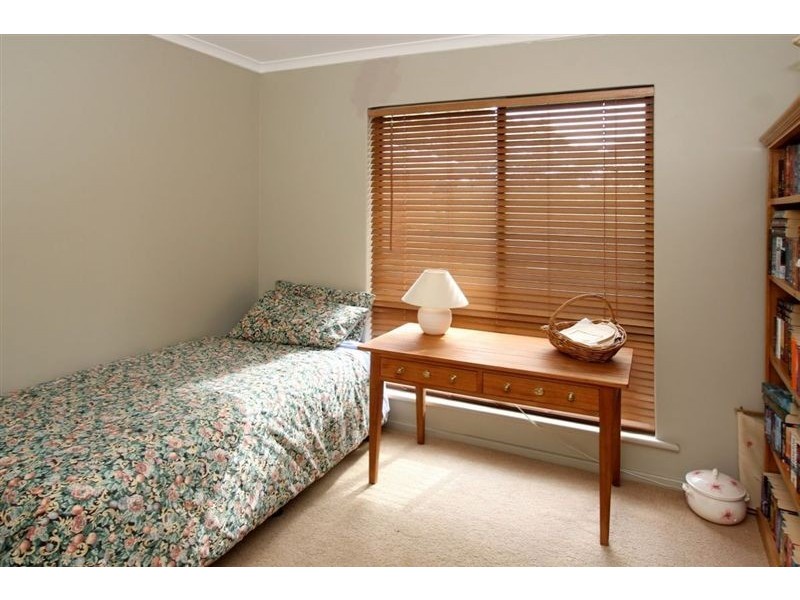 1 Orissa Court, Flagstaff Hill SA 5159