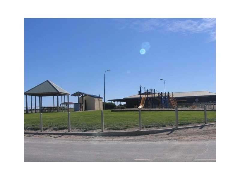 33 Coolangatta Drive, Aldinga Beach SA 5173