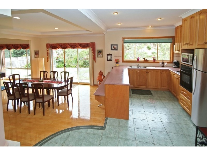 43 Ironbark Ave, Flagstaff Hill SA 5159