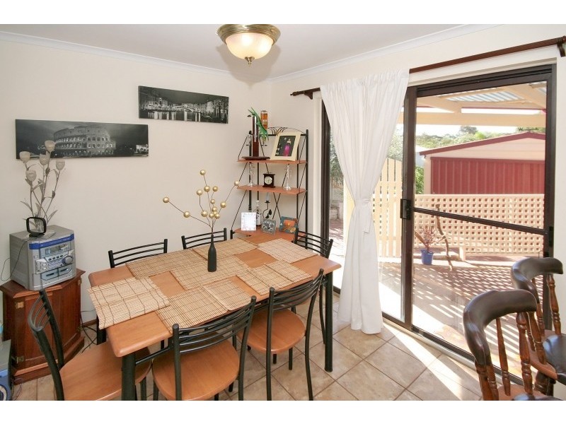 5 Serenade Crescent, Aberfoyle Park SA 5159