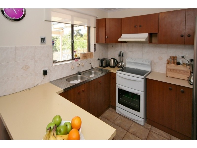 5 Serenade Crescent, Aberfoyle Park SA 5159