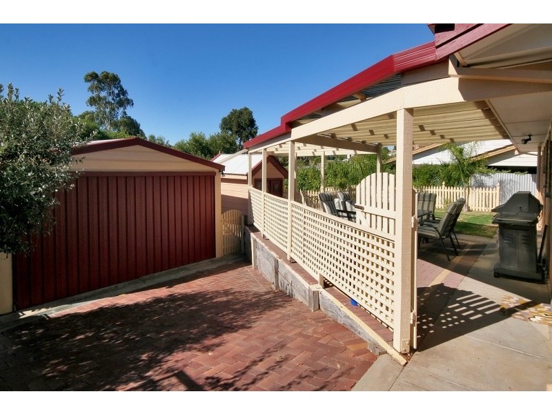 5 Serenade Crescent, Aberfoyle Park SA 5159