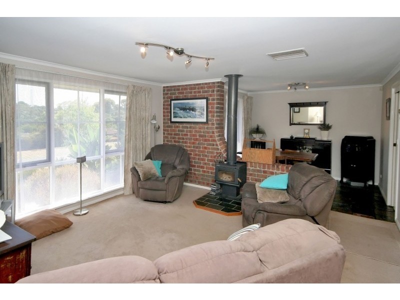 2 Walters Crescent, Aberfoyle Park SA 5159