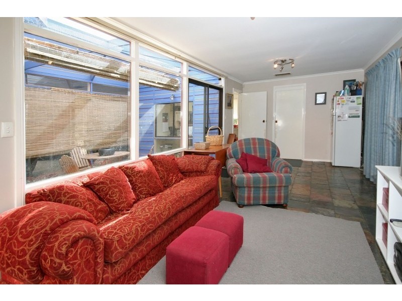 2 Walters Crescent, Aberfoyle Park SA 5159