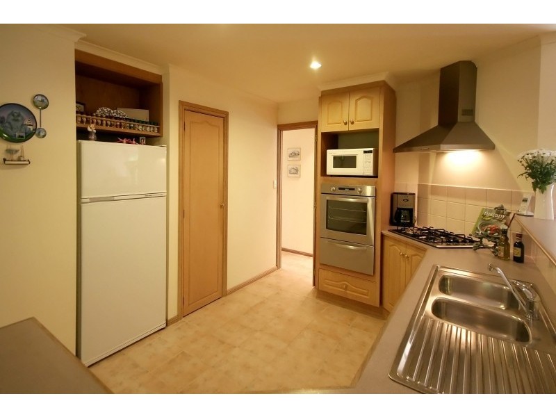 13 Woodland Grove, Aberfoyle Park SA 5159